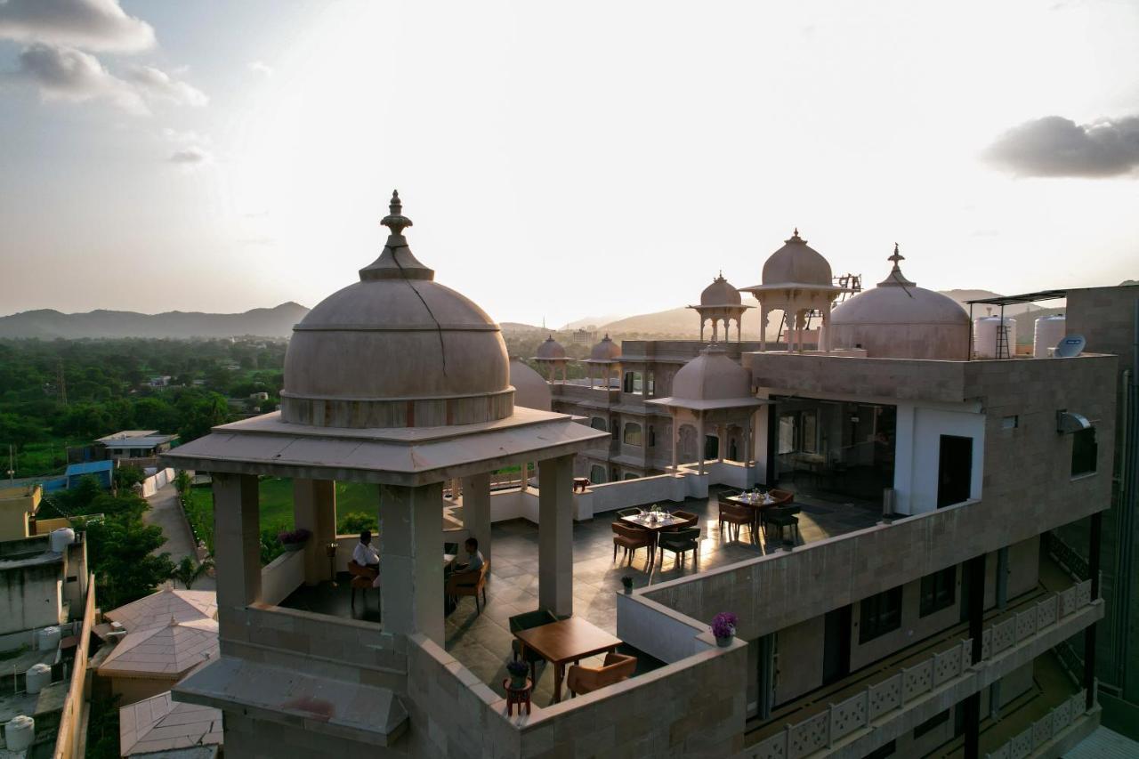 Traavista Aravali Mahal Udaipur Exterior photo