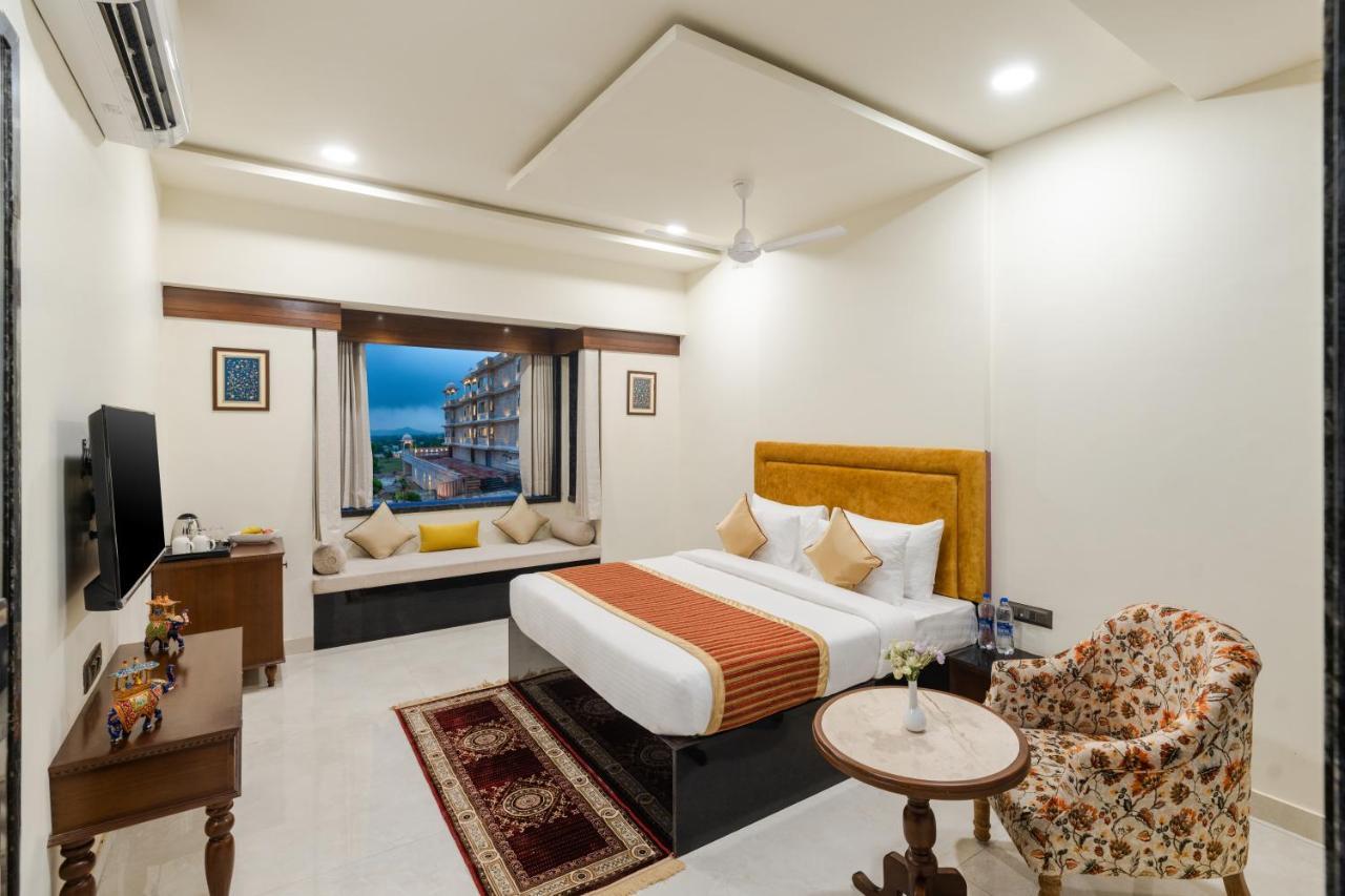 Traavista Aravali Mahal Udaipur Exterior photo