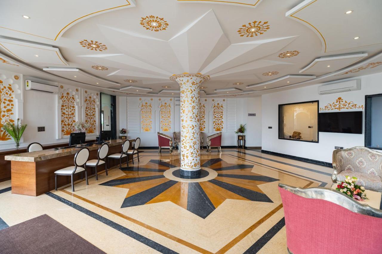 Traavista Aravali Mahal Udaipur Exterior photo
