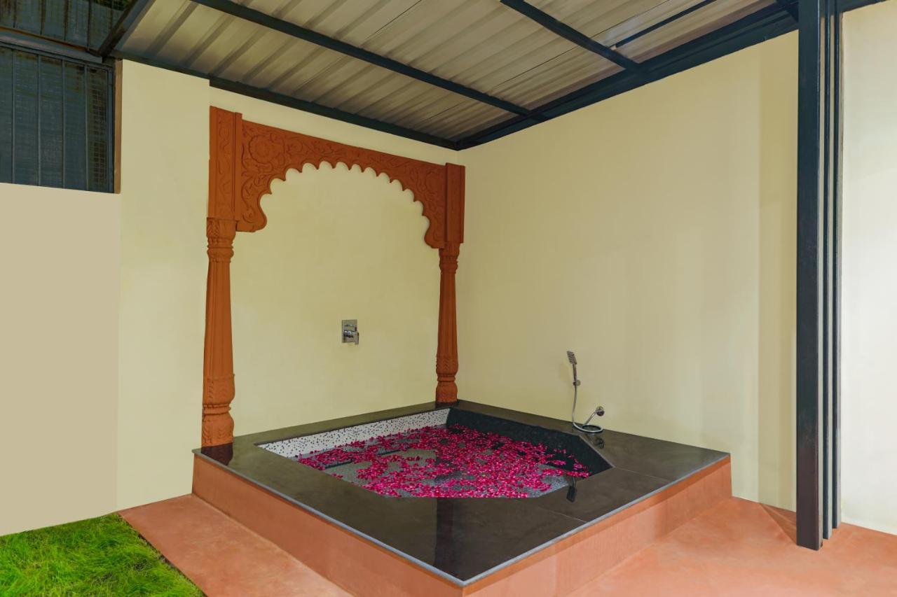 Traavista Aravali Mahal Udaipur Exterior photo